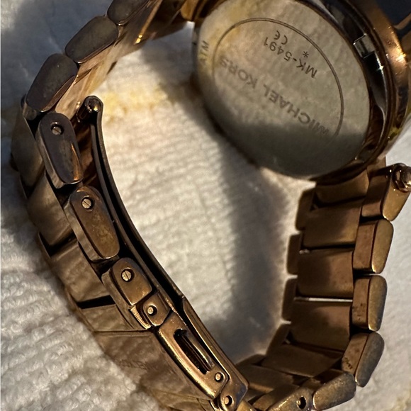 Michael Kors watch - Picture 3 of 4